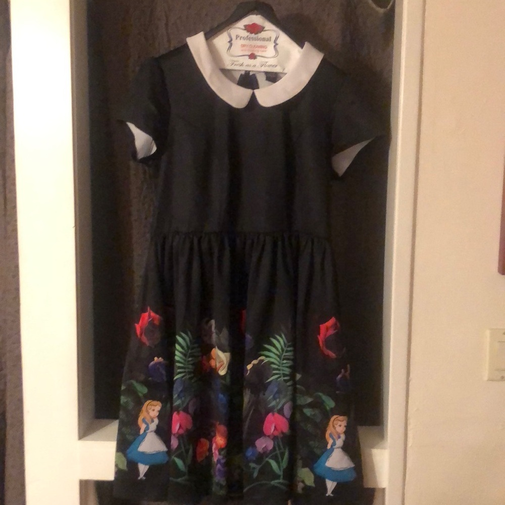 Torrid Alice in Wonderland White Collar Dress
